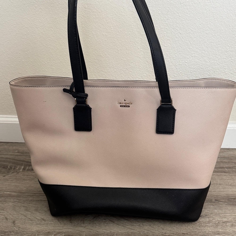 Kate Spade Elegant Black and Cream Tote